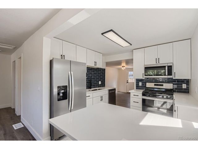 416 N Gilbert St, Castle Rock, CO 80104