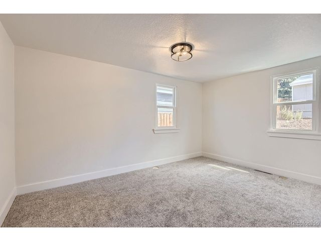 416 N Gilbert St, Castle Rock, CO 80104