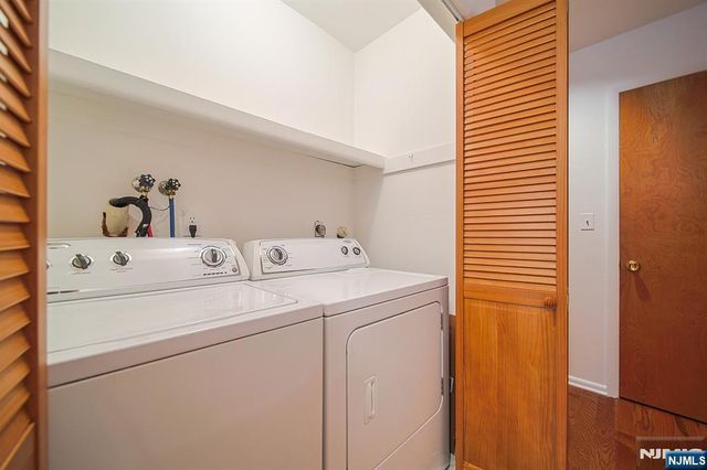 1437 John Street, Fort Lee, NJ 07024