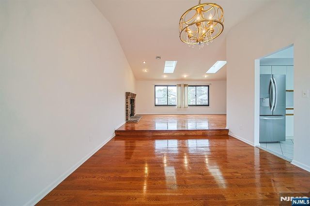 1437 John Street, Fort Lee, NJ 07024