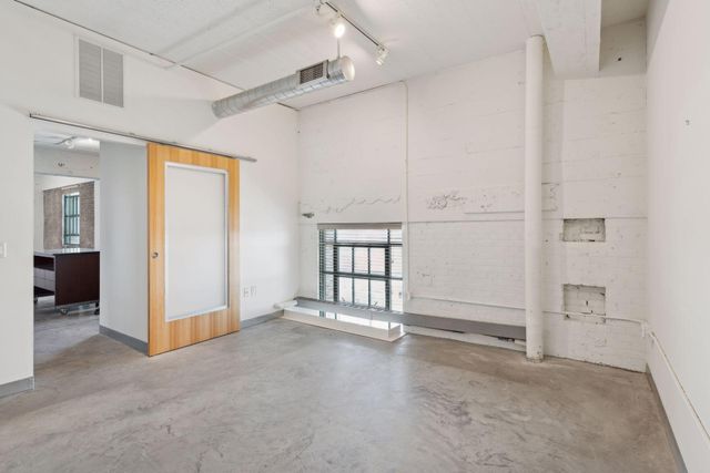 2929 Chicago Avenue 1021, Minneapolis, MN 55407