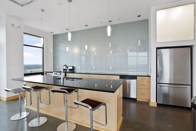 2929 Chicago Avenue 1021, Minneapolis, MN 55407