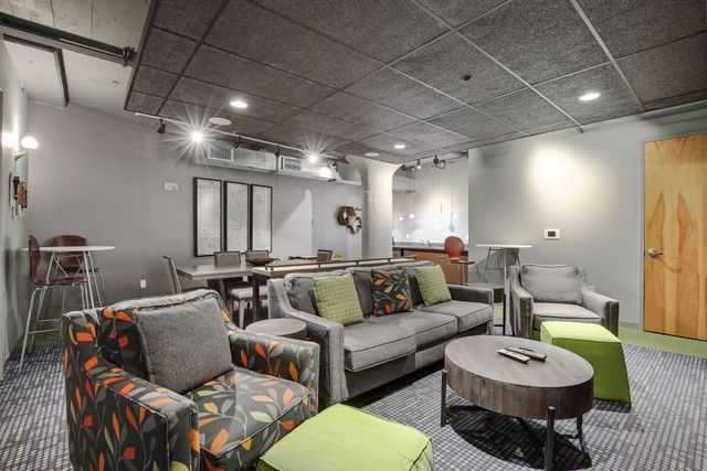 2929 Chicago Avenue 1021, Minneapolis, MN 55407