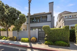 406 Goldenwest Street, Huntington Beach, CA 92648
