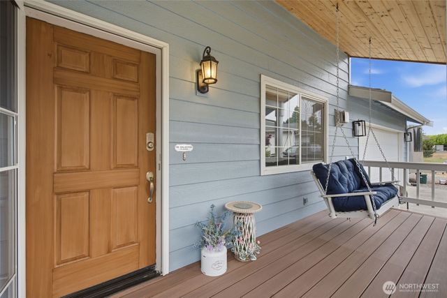 280 Mains Road, Sequim, WA 98382