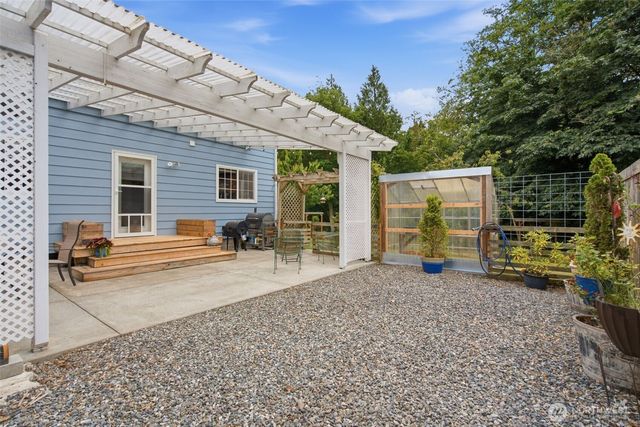 280 Mains Road, Sequim, WA 98382