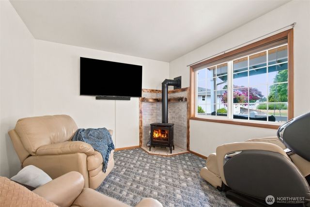 280 Mains Road, Sequim, WA 98382
