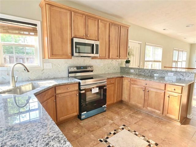 1732 Schooner Strait CT, Virginia Beach, VA 23453