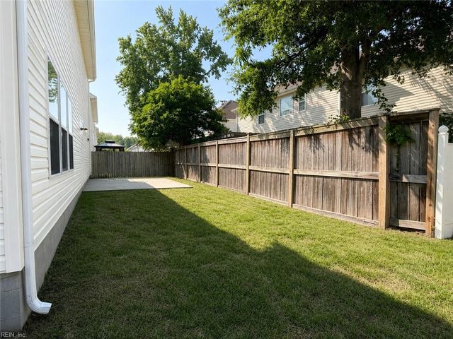1732 Schooner Strait CT, Virginia Beach, VA 23453