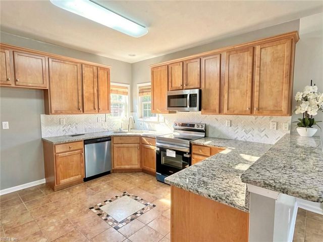 1732 Schooner Strait CT, Virginia Beach, VA 23453
