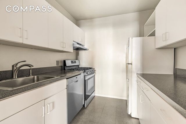 194 Berkeley Place, New York City, NY 11217