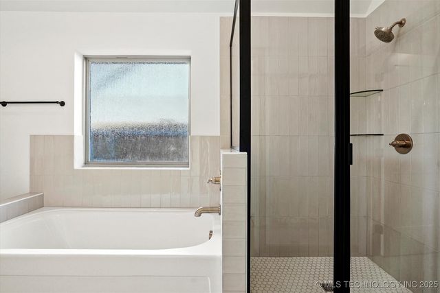 7109 E Queens Street, Broken Arrow, OK 74014