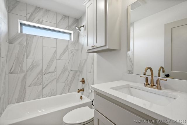 7109 E Queens Street, Broken Arrow, OK 74014