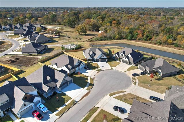 7109 E Queens Street, Broken Arrow, OK 74014