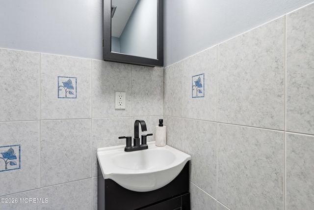 7 Briar Mills Drive, Brick, NJ 08724