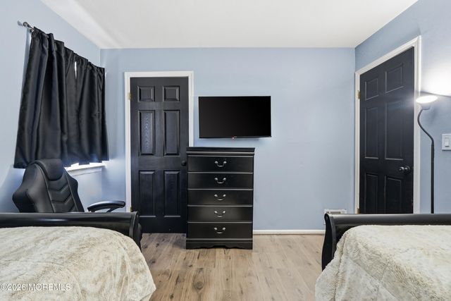 7 Briar Mills Drive, Brick, NJ 08724