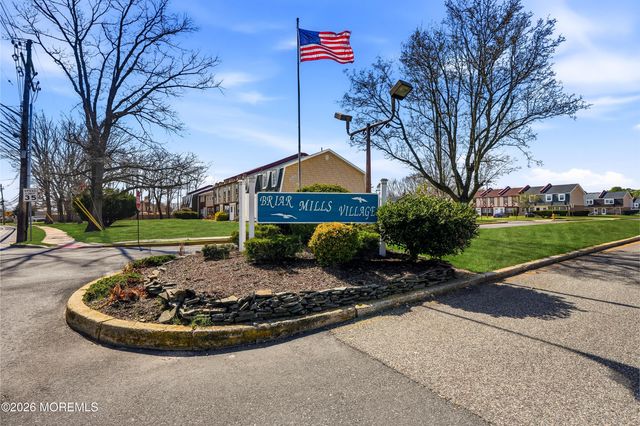 7 Briar Mills Drive, Brick, NJ 08724