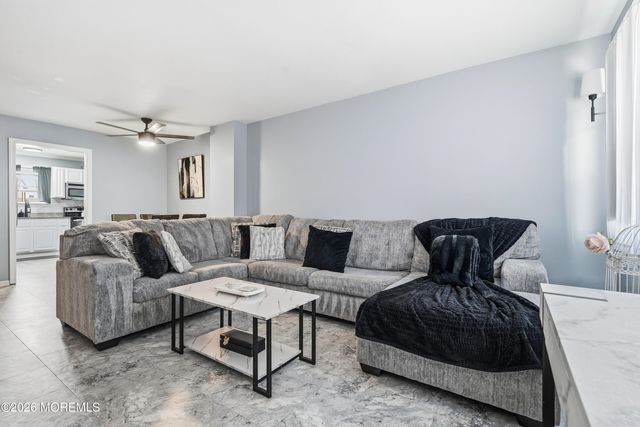 7 Briar Mills Drive, Brick, NJ 08724