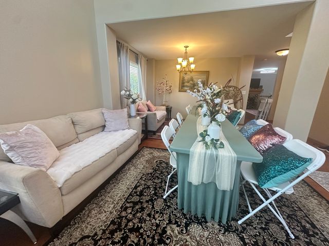 1791 Ellington Drive, Aurora, IL 60503