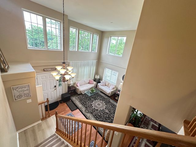 1791 Ellington Drive, Aurora, IL 60503