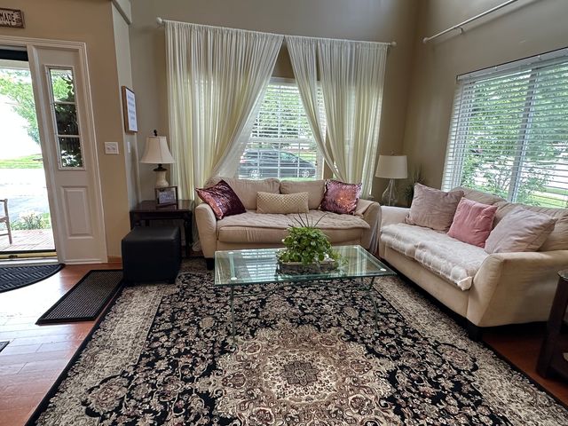 1791 Ellington Drive, Aurora, IL 60503