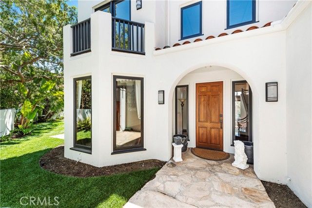 1280 Morningside Drive, Laguna Beach, CA 92651
