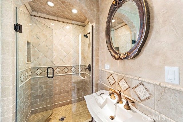 1280 Morningside Drive, Laguna Beach, CA 92651