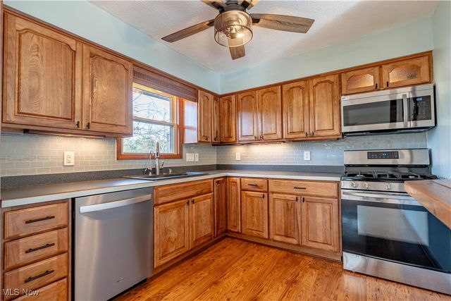 7539 Marelis Avenue NE, Canton, OH 44721