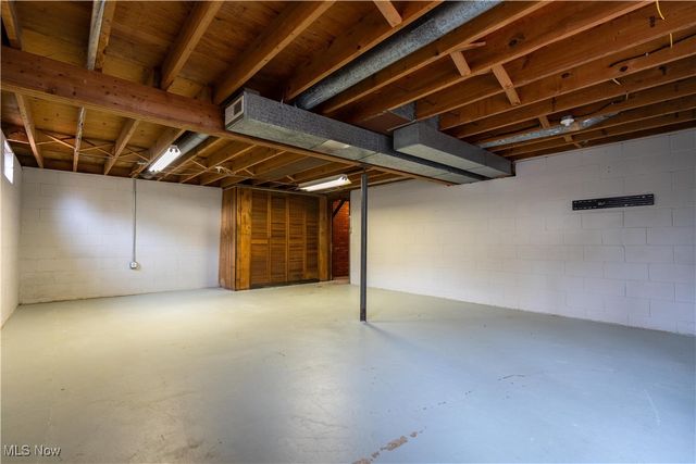 7539 Marelis Avenue NE, Canton, OH 44721