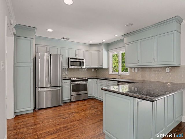 44 Sniffen Road, Westport, CT 06880