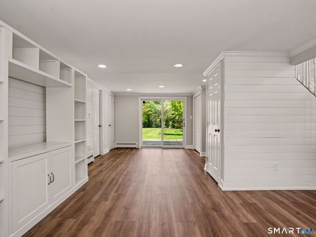 44 Sniffen Road, Westport, CT 06880