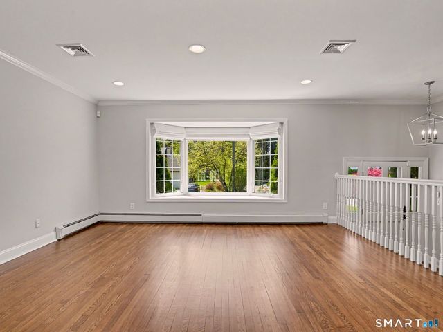 44 Sniffen Road, Westport, CT 06880