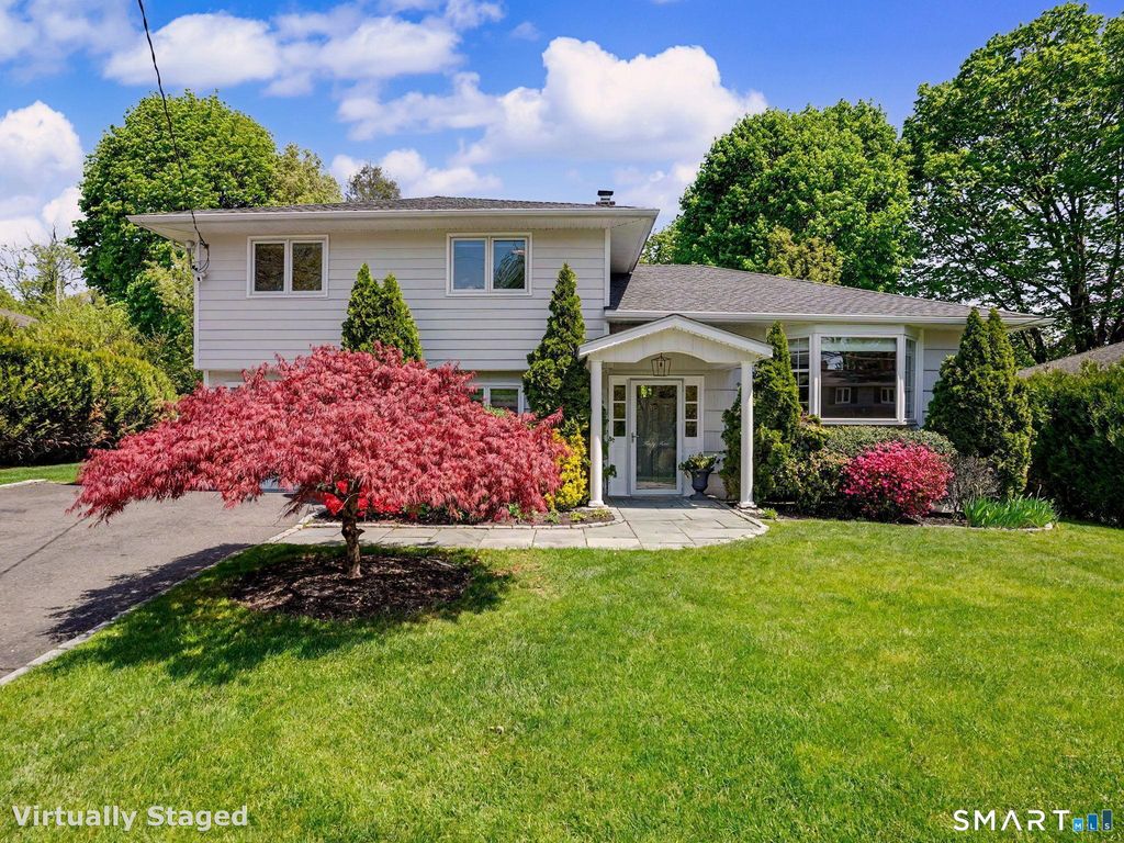 44 Sniffen Road, Westport, CT 06880