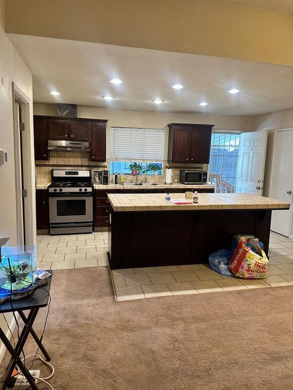 336 E Alluvial Ave # 1, Fresno, CA 93720