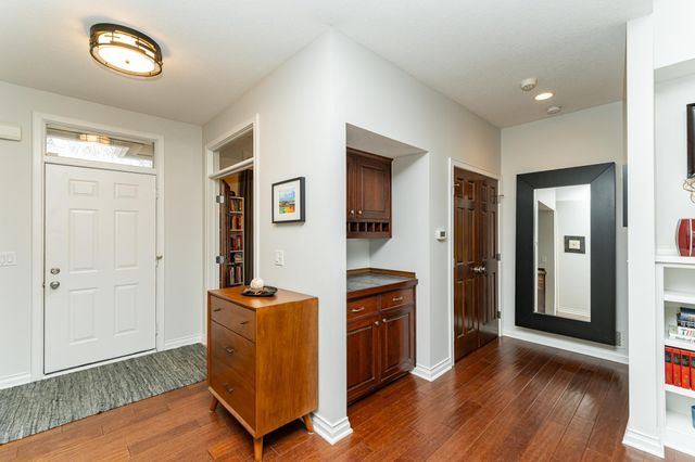 2011 Baihly Heights Drive SW, Rochester, MN 55902