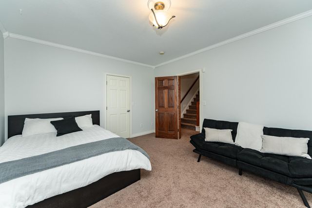 2011 Baihly Heights Drive SW, Rochester, MN 55902