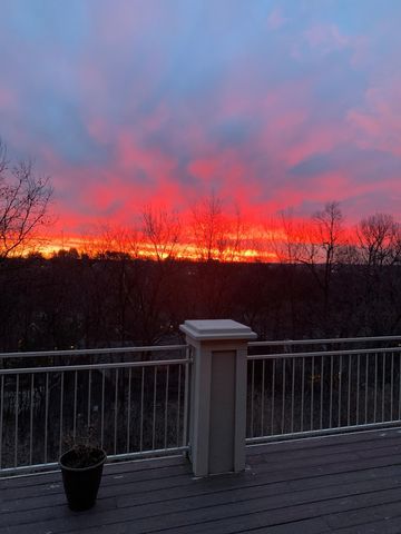 2011 Baihly Heights Drive SW, Rochester, MN 55902