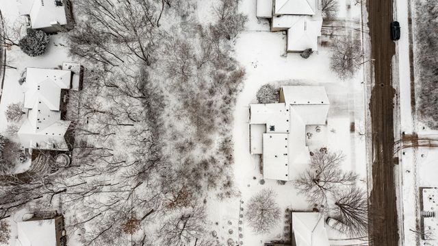 2011 Baihly Heights Drive SW, Rochester, MN 55902