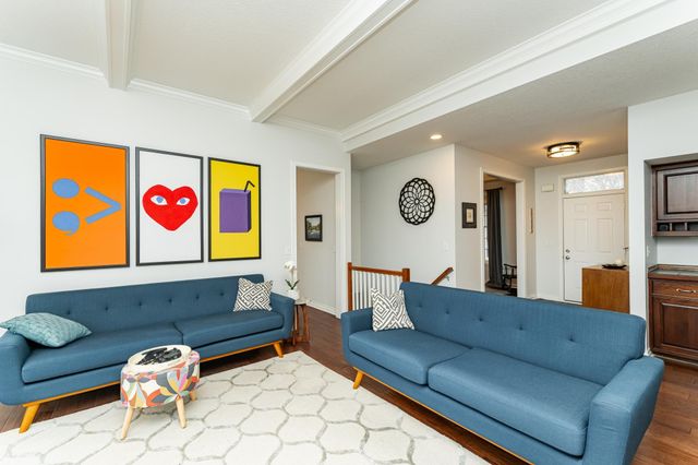 2011 Baihly Heights Drive SW, Rochester, MN 55902