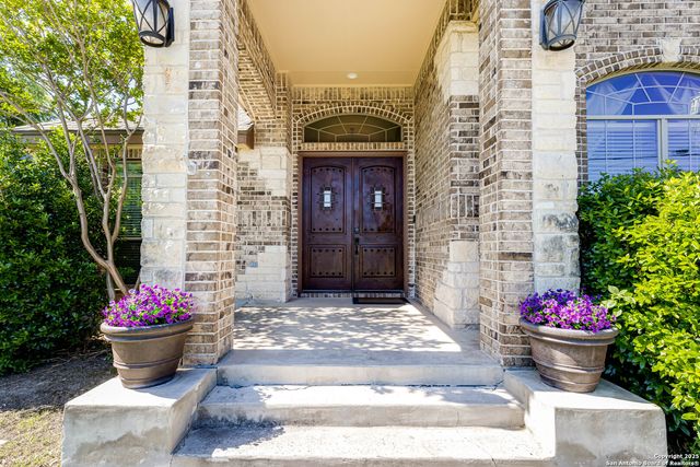 515 County Road 3822, San Antonio, TX 78253