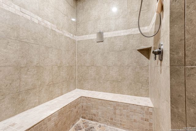 515 County Road 3822, San Antonio, TX 78253