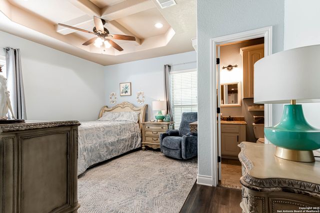 515 County Road 3822, San Antonio, TX 78253