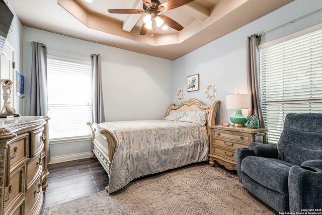 515 County Road 3822, San Antonio, TX 78253