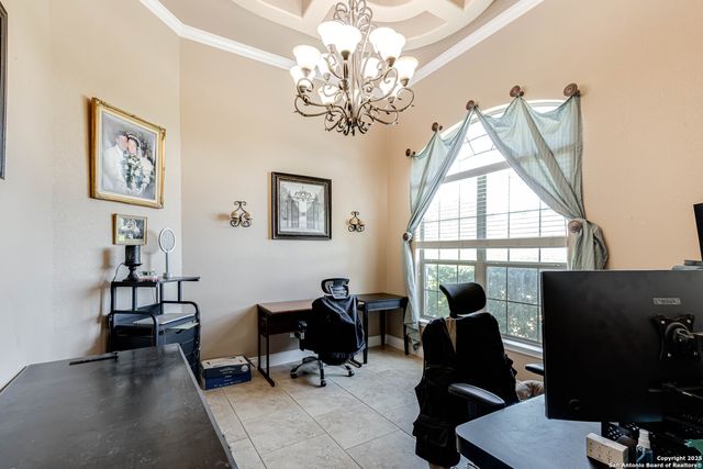 515 County Road 3822, San Antonio, TX 78253