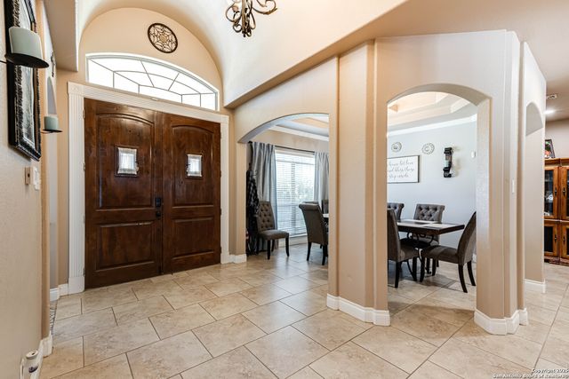 515 County Road 3822, San Antonio, TX 78253