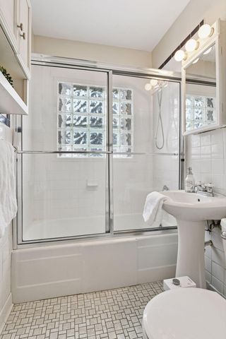 4249 Brookside Avenue, Saint Louis Park, MN 55416