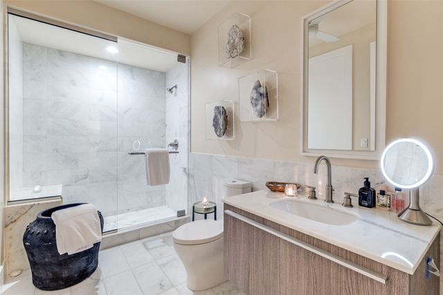 3130 N Harwood Street 1604, Dallas, TX 75201