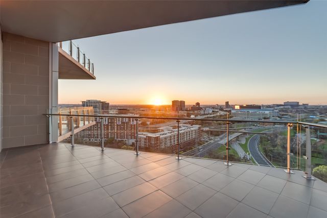 3130 N Harwood Street 1604, Dallas, TX 75201