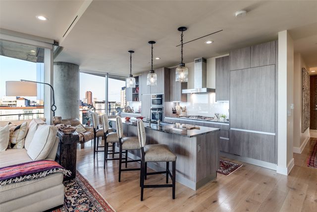 3130 N Harwood Street 1604, Dallas, TX 75201