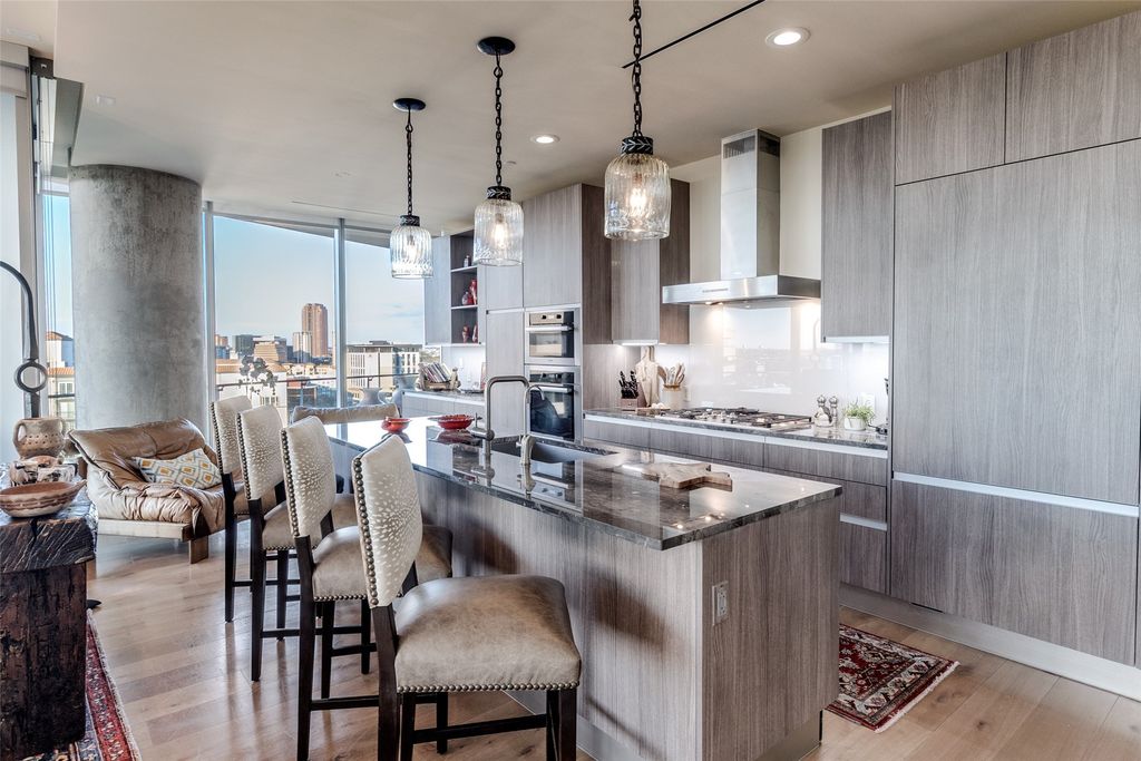 3130 N Harwood Street 1604, Dallas, TX 75201